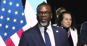 Chicago mayor warns of right-wing extremists fueling migrant hate Chicago mayor warns of right-wing extremists fueling migrant hate