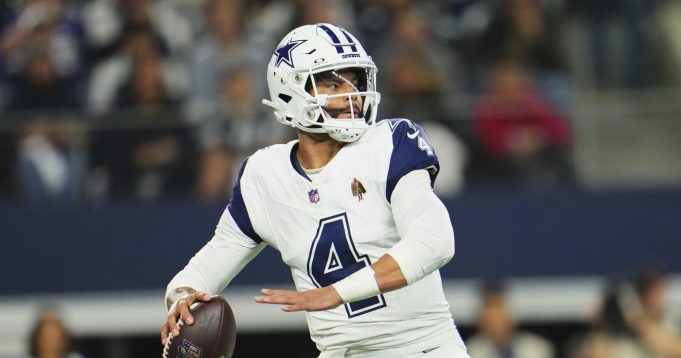 NFL MVP Race 2023-24: Latest Predictions After Updated Odds Entering Week 15 NFL MVP Race 2023-24: Latest Predictions After Updated Odds Entering Week 15