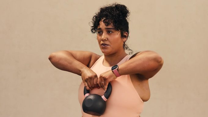 How to set goals and track your progress on your Fitbit wearable device How to set goals and track your progress on your Fitbit wearable device