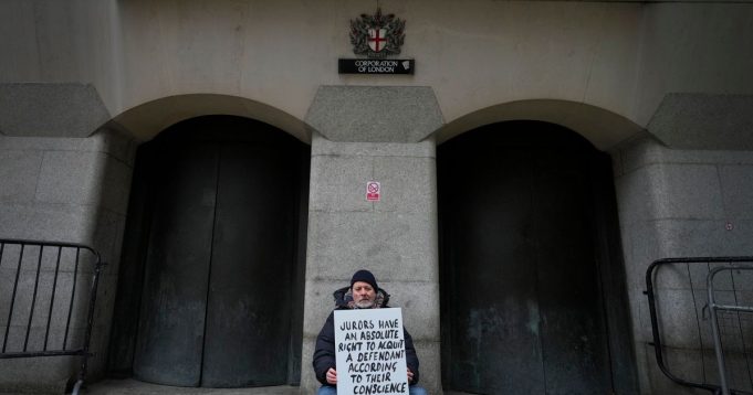 The Right To Protest Is Under Threat In Britain The Right To Protest Is Under Threat In Britain